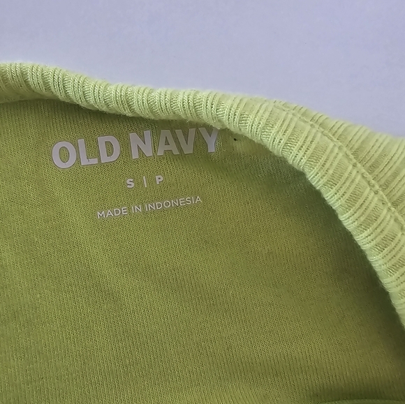 Old Navy Halter top size small shelf bra - Picture 3 of 3